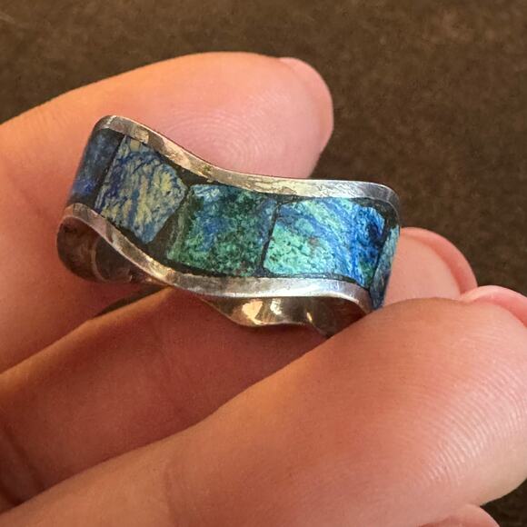 Vintage Sterling Silver and Enameled Ring Sz 6 - Picture 4 of 15